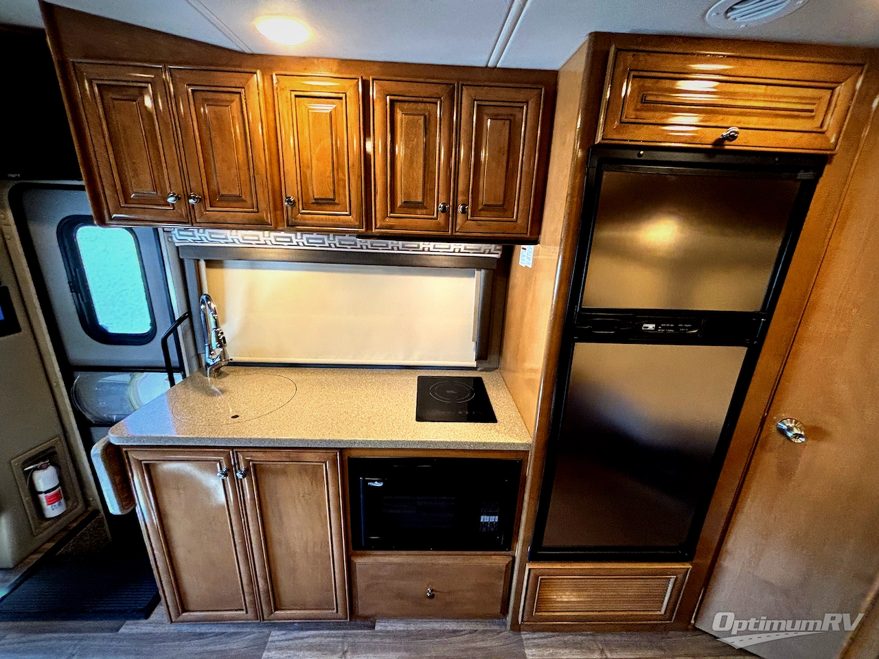 2018 Thor Synergy SD24 Photo 6