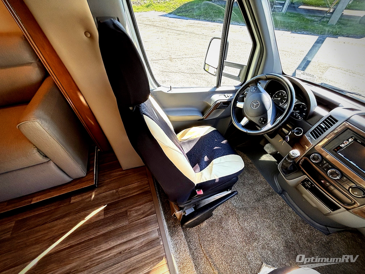 2018 Thor Synergy SD24 Photo 7