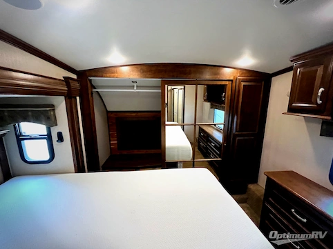 2016 Forest River Cardinal 3850RL RV Photo 4