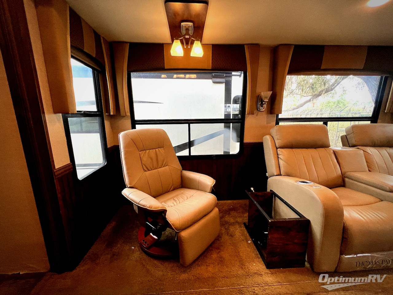 2016 Forest River Cardinal 3850RL Photo 9