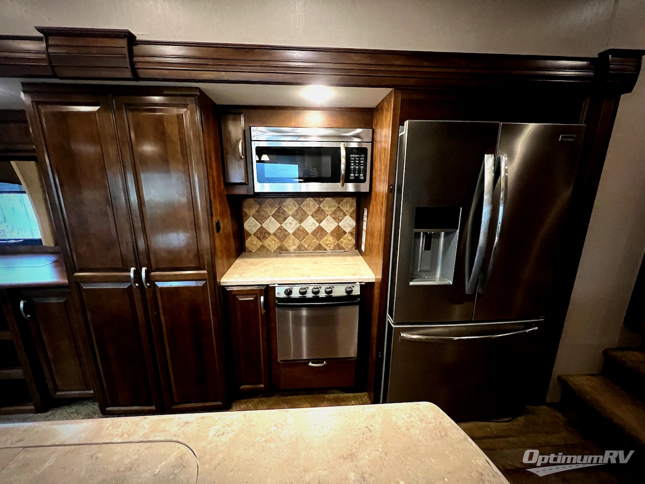 2016 Forest River Cardinal 3850RL Photo 12