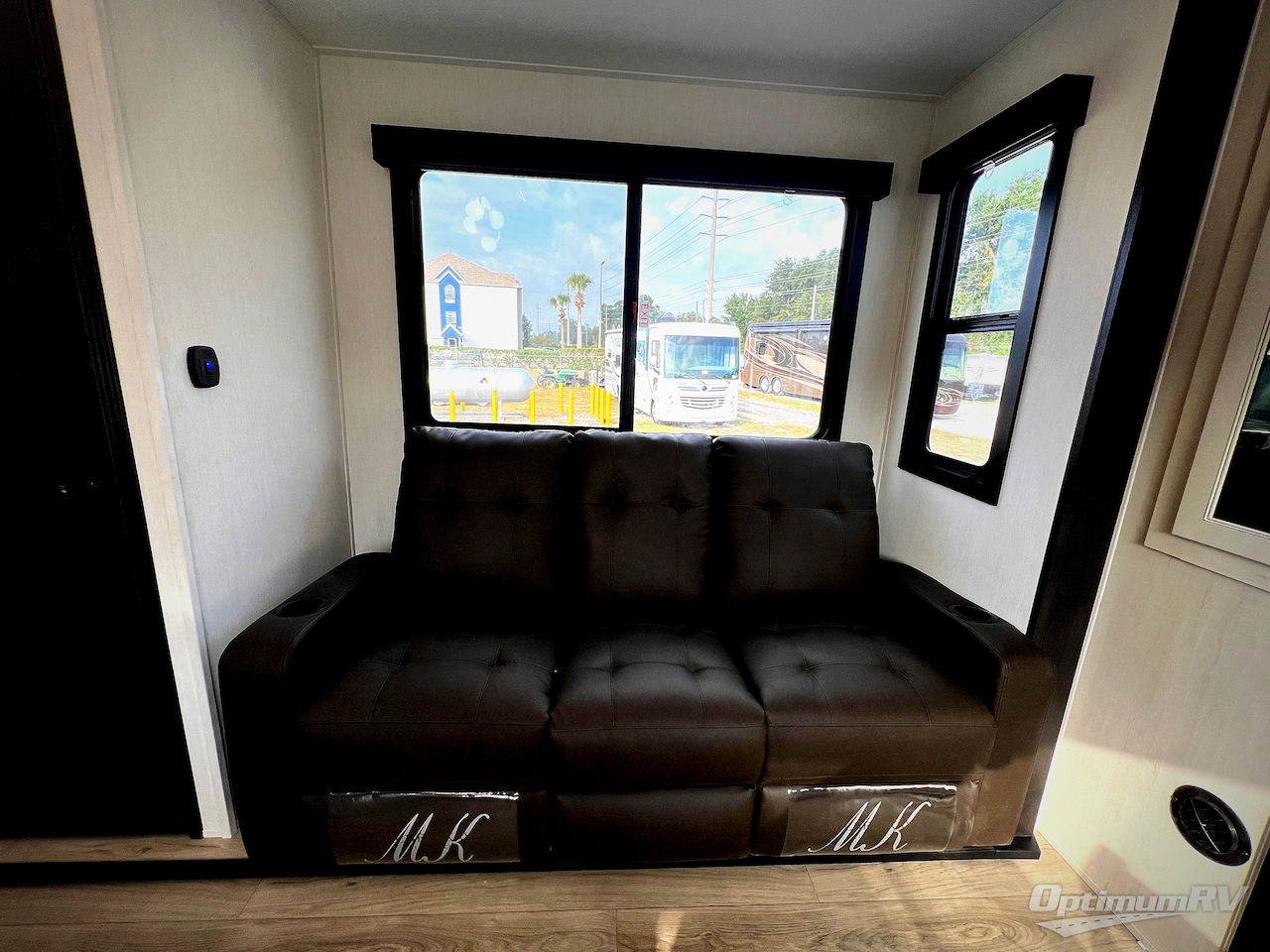 2026 Forest River Vengeance Rogue Armored 4015 Photo 6