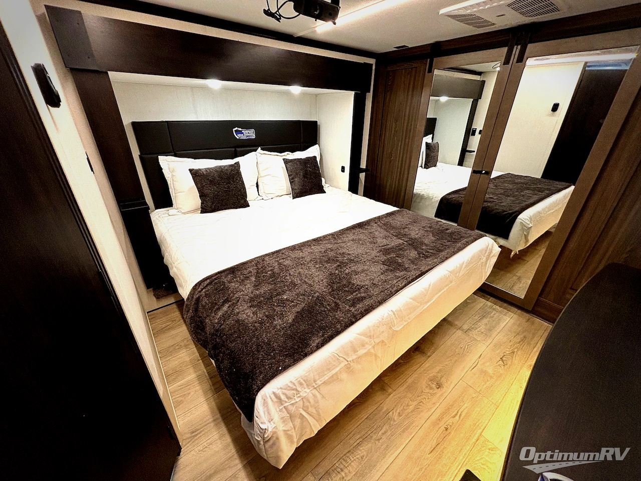 2026 Forest River Vengeance Rogue Armored 4015 Photo 8