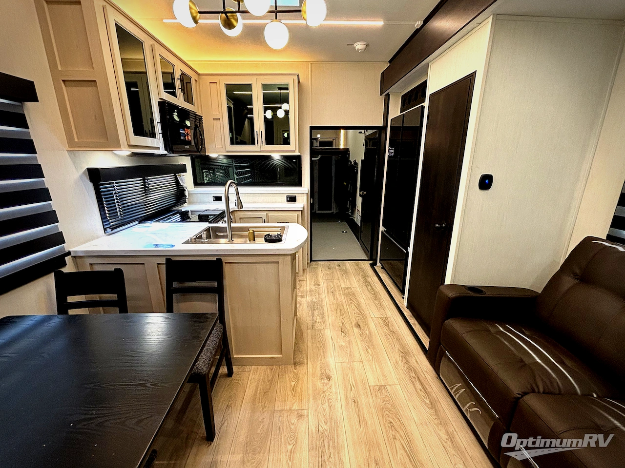 2026 Forest River Cherokee Rogue Armored 4015 Photo 4