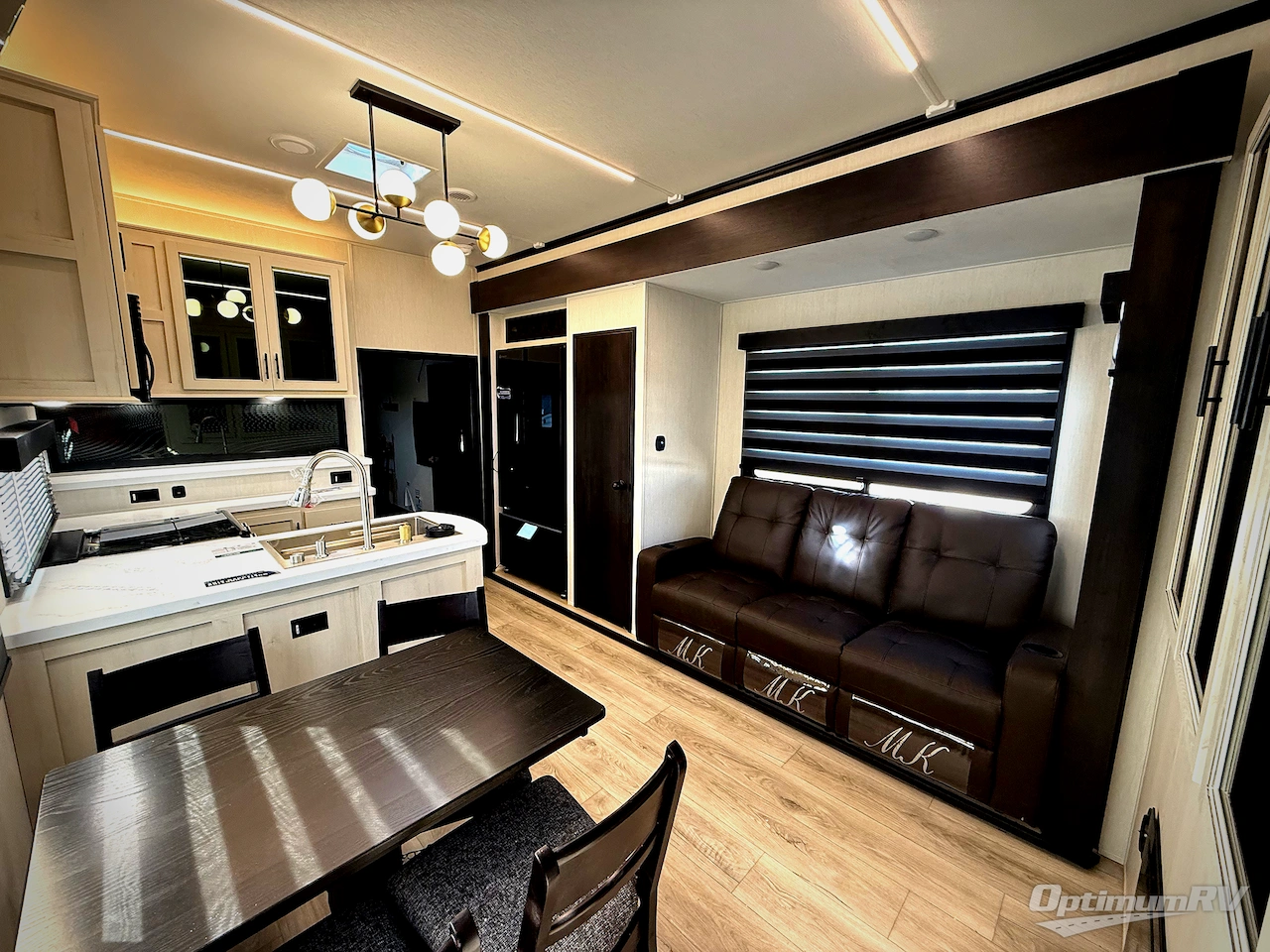 2026 Forest River Cherokee Rogue Armored 4015 Photo 6