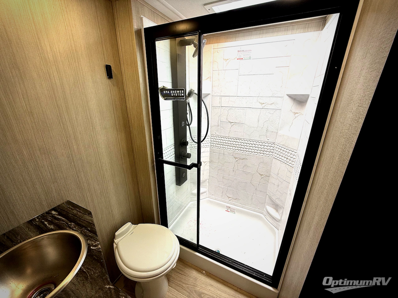 2026 Forest River Cherokee Rogue Armored 4015 Photo 24