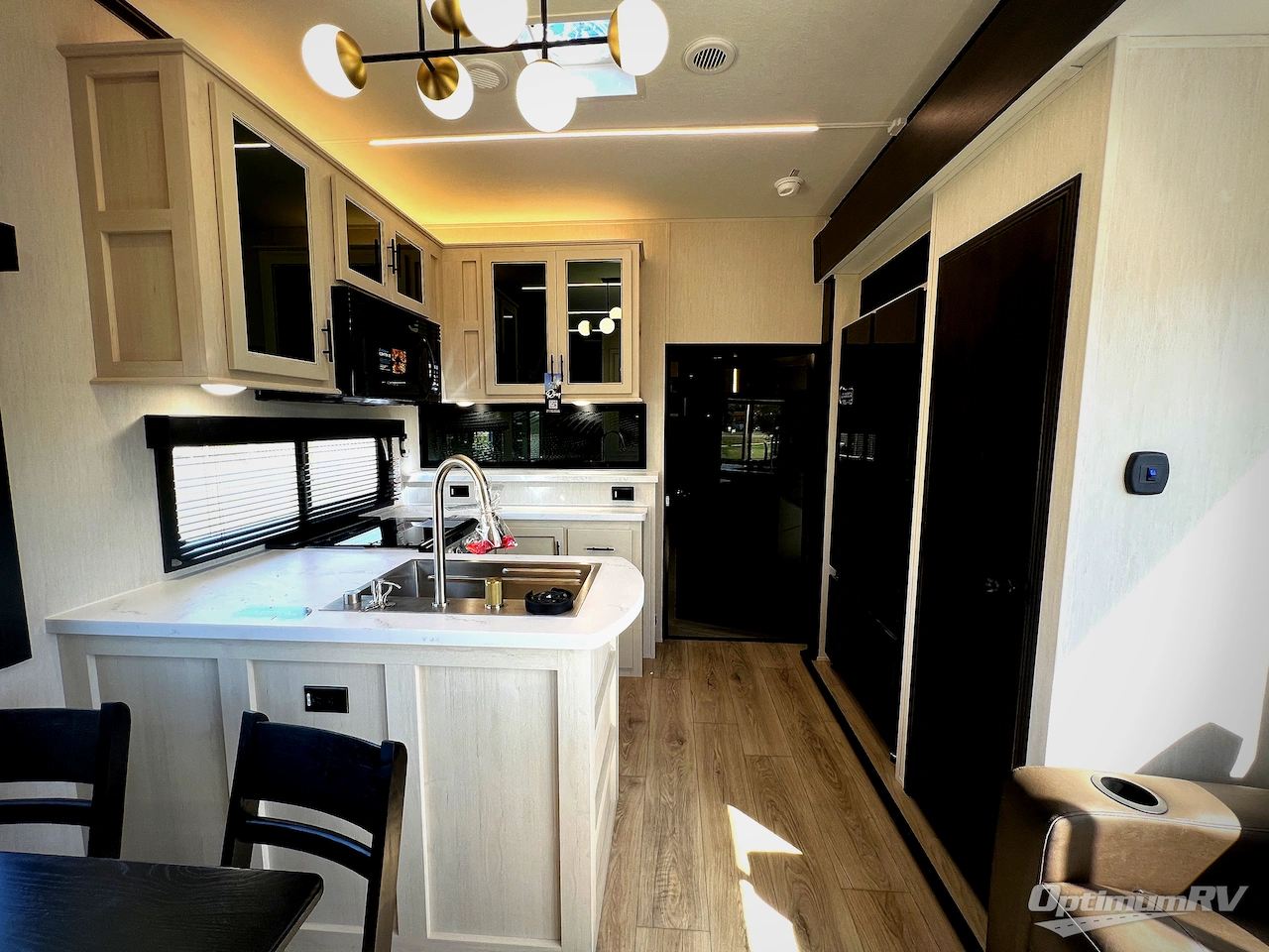 2026 Forest River Cherokee Rogue Armored 4015 Photo 9