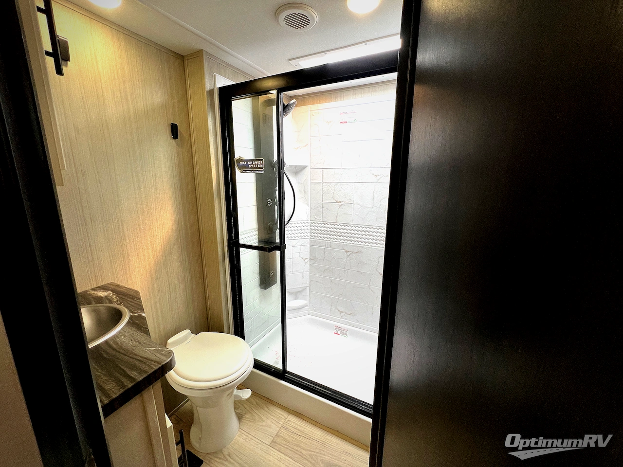 2026 Forest River Cherokee Rogue Armored 4015 Photo 20