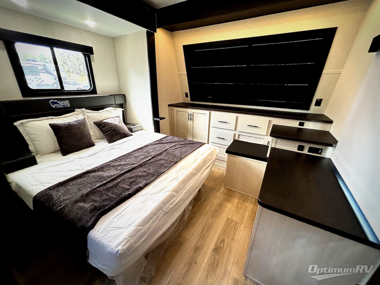 2026 Forest River Cherokee Rogue Armored 32L132 Photo 8