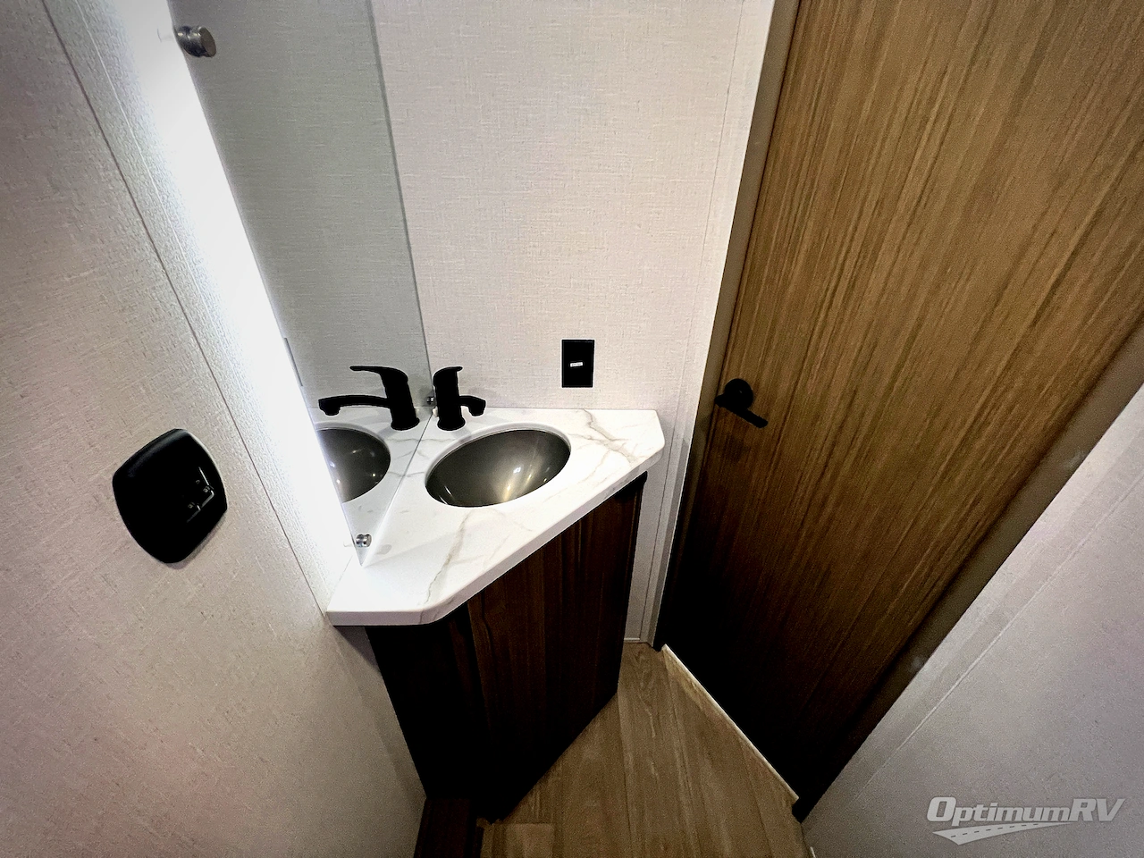 2026 Forest River Wildwood FSX LE 174DBLE Photo 17