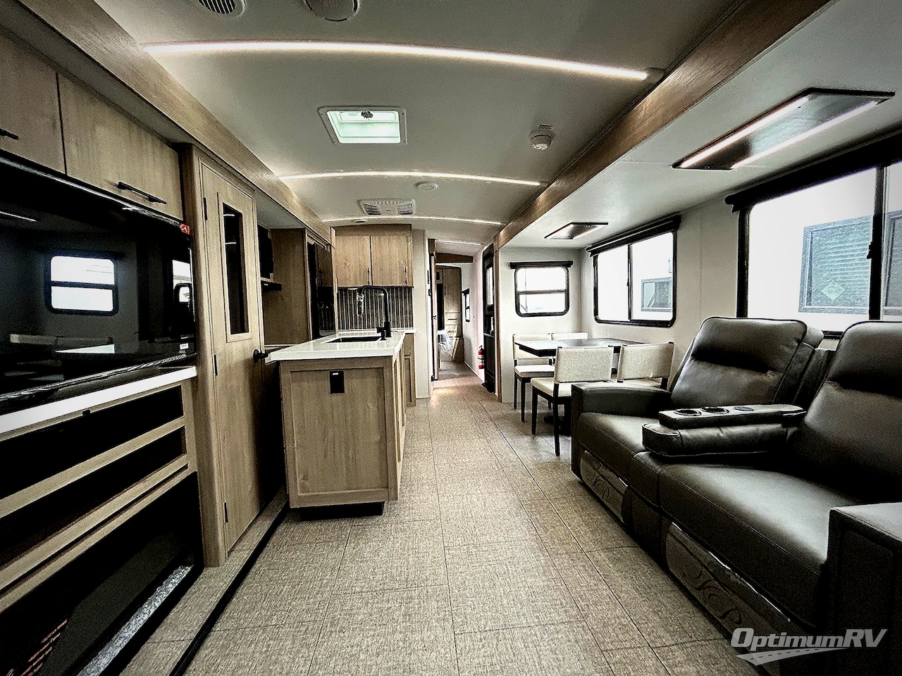 2025 Grand Design Imagine 2970RL Photo 5