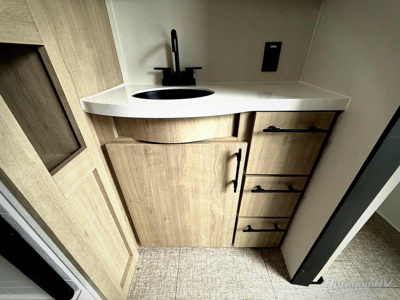 2025 Grand Design Imagine 2970RL Photo 19