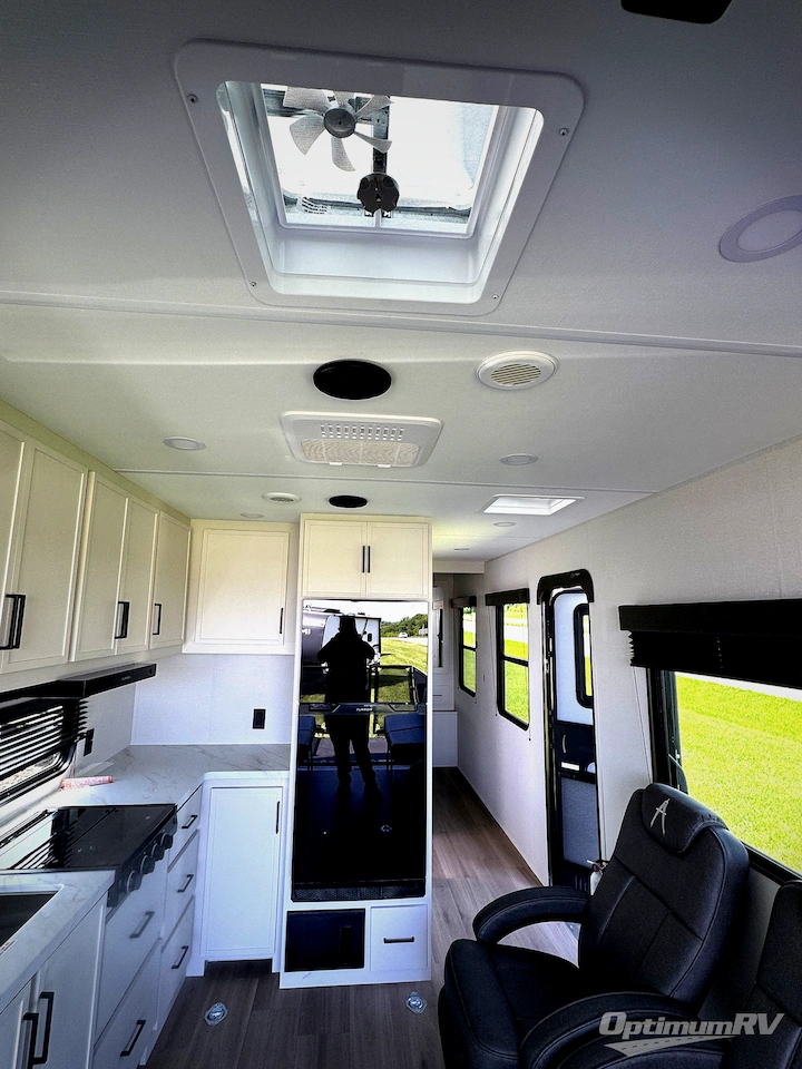 2026 Grand Design Momentum MAV 27MAV Photo 11