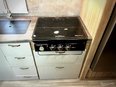 2022 Winnebago Towables Micro Minnie 2306BHS RV Photo 3