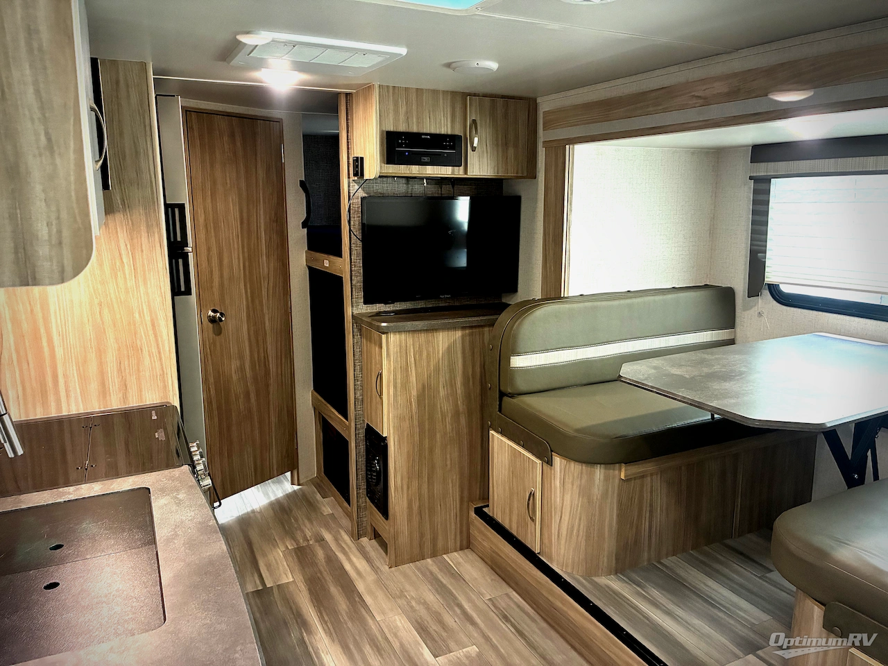 2022 Winnebago Towables Micro Minnie 2306BHS Photo 5