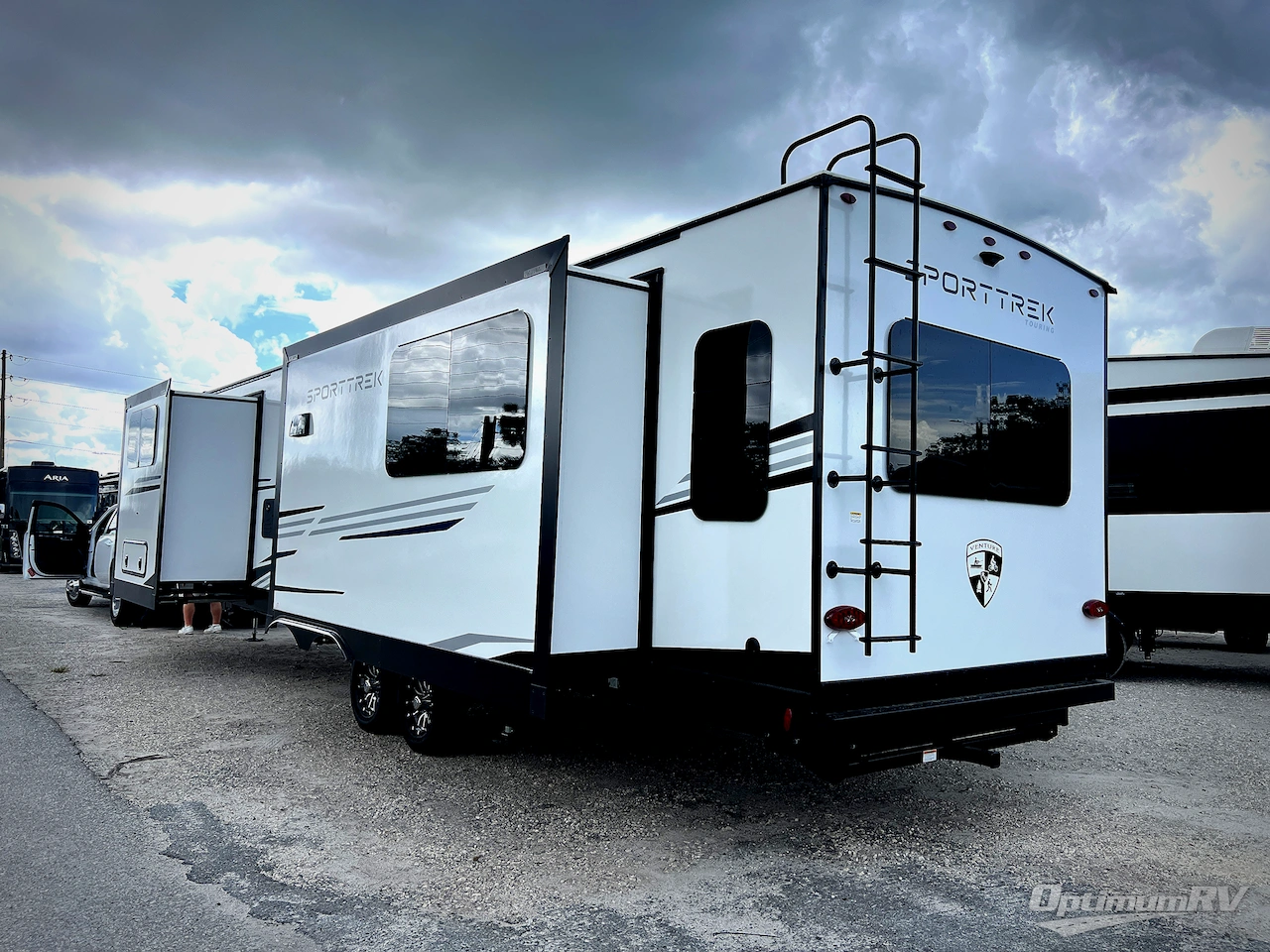 2027 Venture SportTrek Touring Edition STT343VIK Photo 2