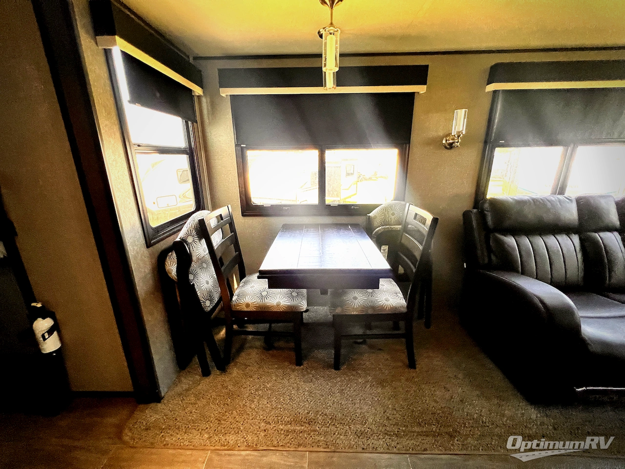 2020 Jayco North Point 377RLBH Photo 11
