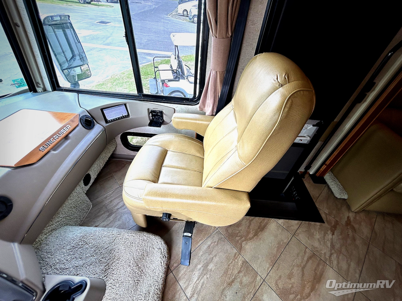 2016 Itasca Suncruiser 38Q Photo 8