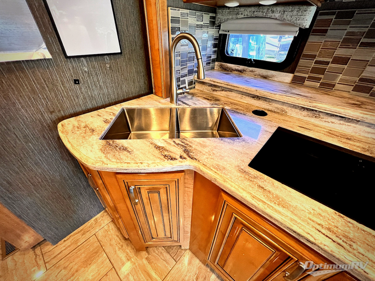 2019 Thor Aria 4000 Photo 11