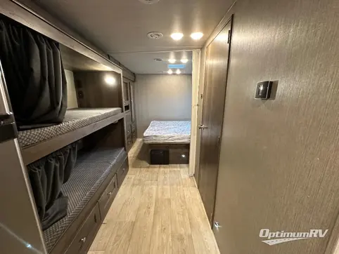 2024 NeXus Phantom 32P RV Photo 4