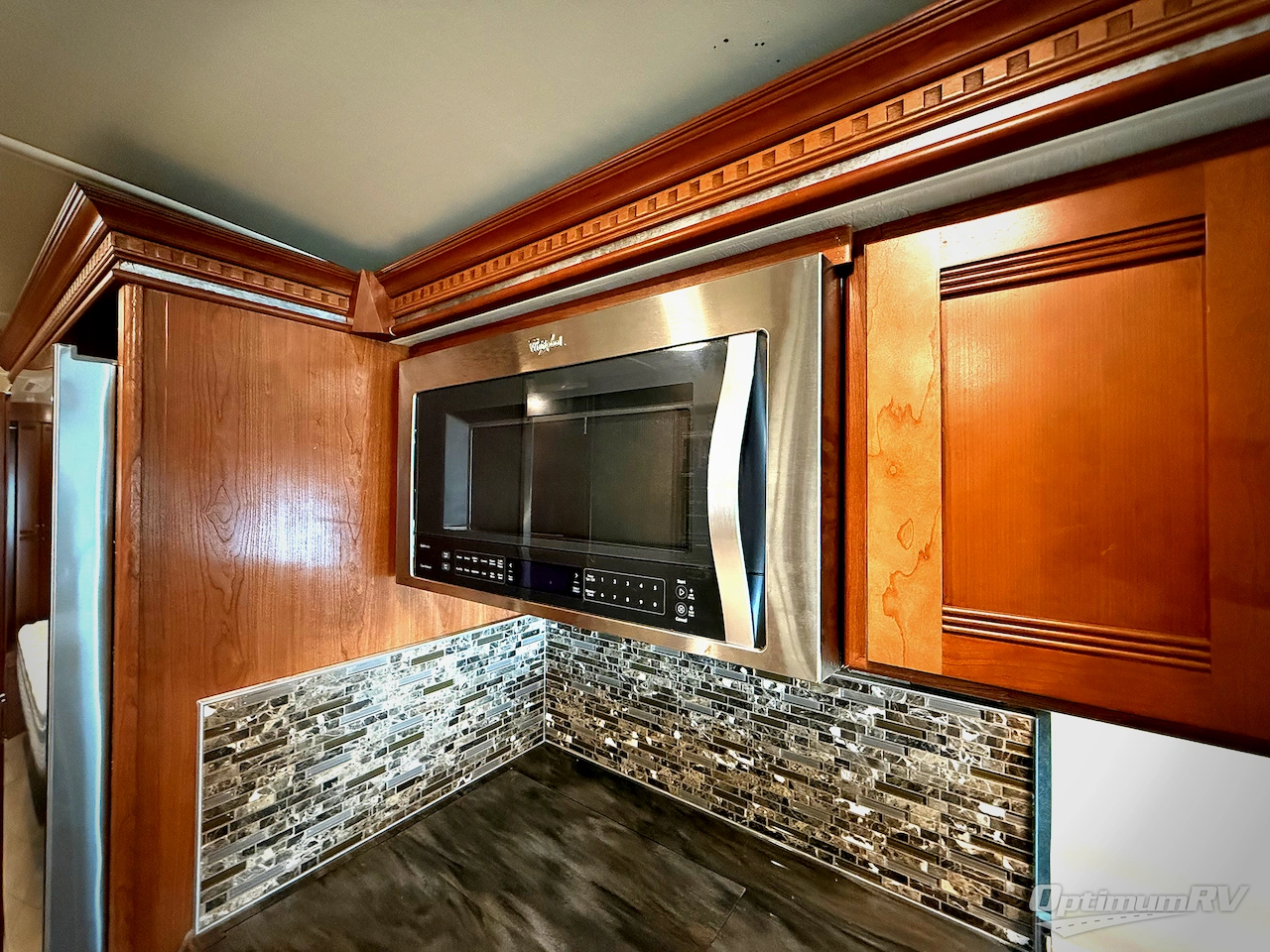 2016 Winnebago Forza 36G Photo 9