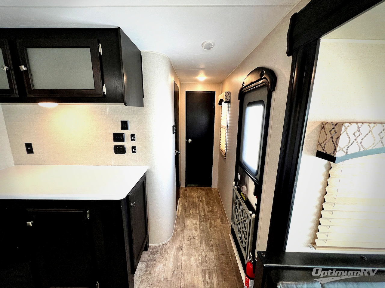 2018 Venture SportTrek 290VIK Photo 15