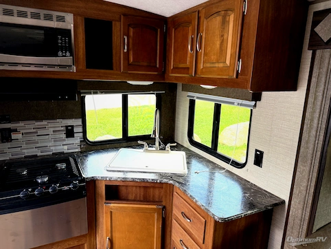 2016 Keystone Springdale 262RK RV Photo 3