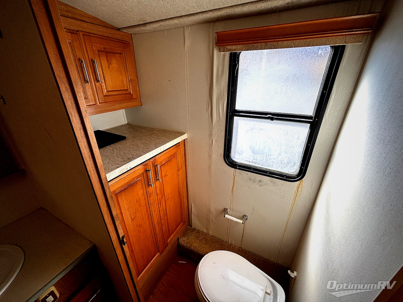 1998 Fleetwood Discovery 36 Photo 8