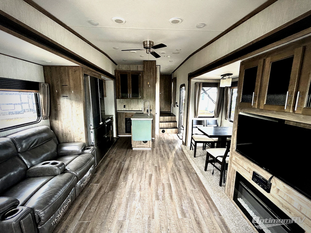 2019 Forest River Sabre 30RLT Photo 4