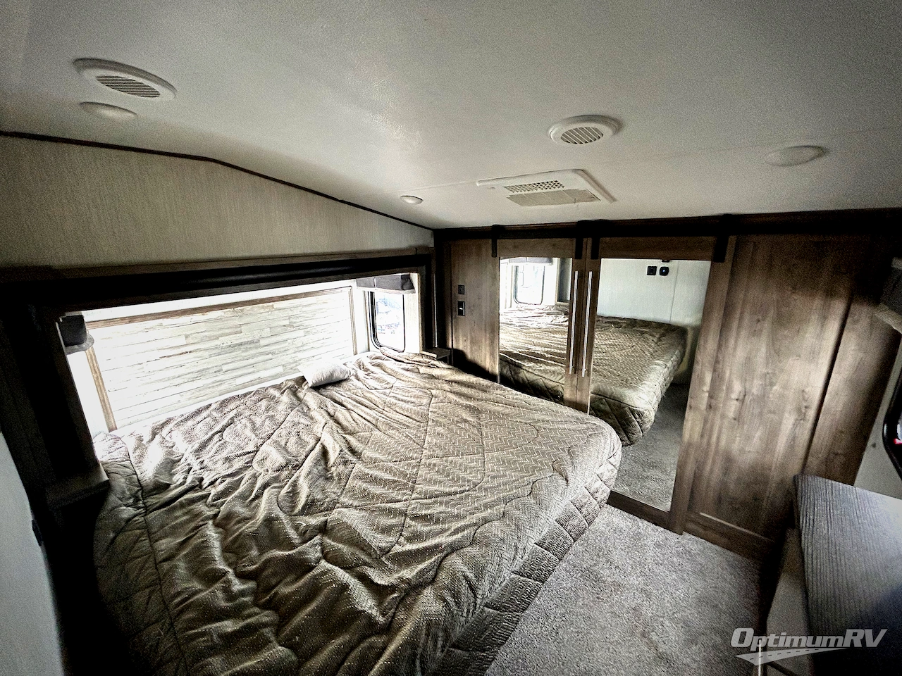 2019 Forest River Sabre 30RLT Photo 10
