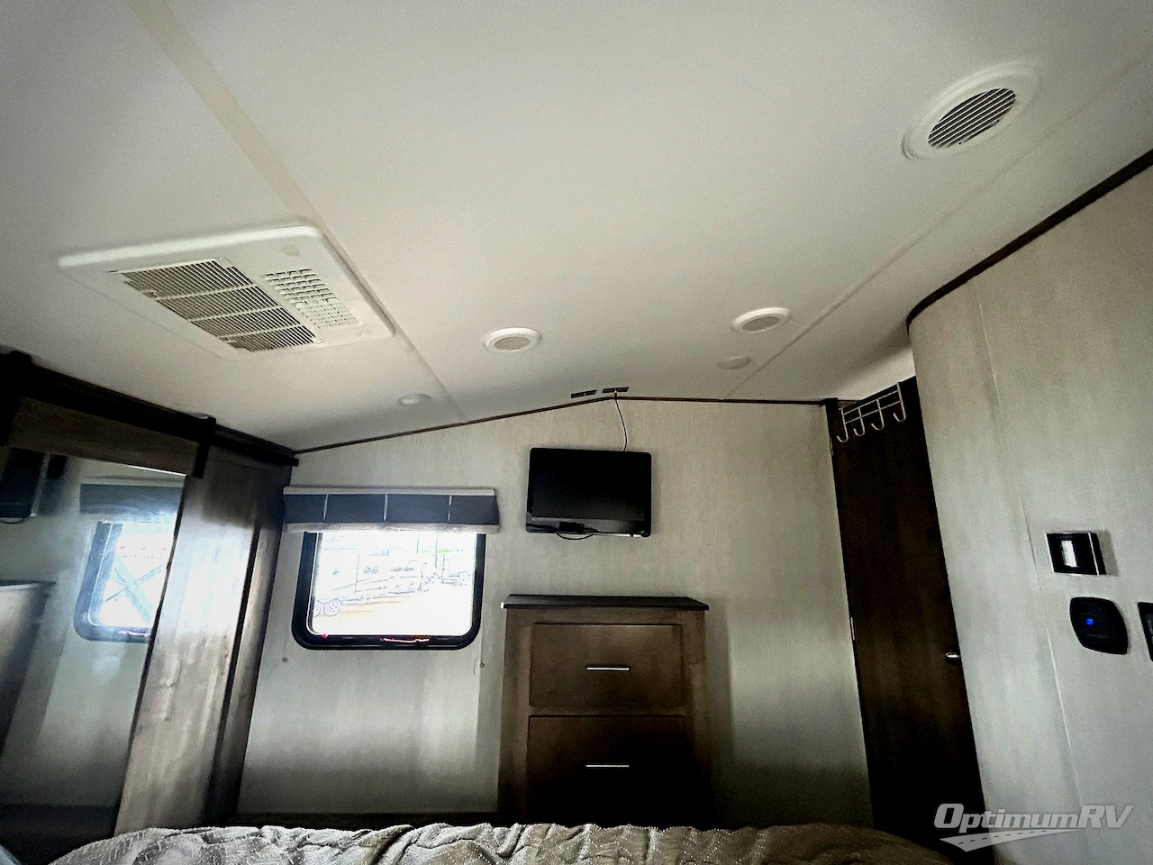2019 Forest River Sabre 30RLT Photo 12