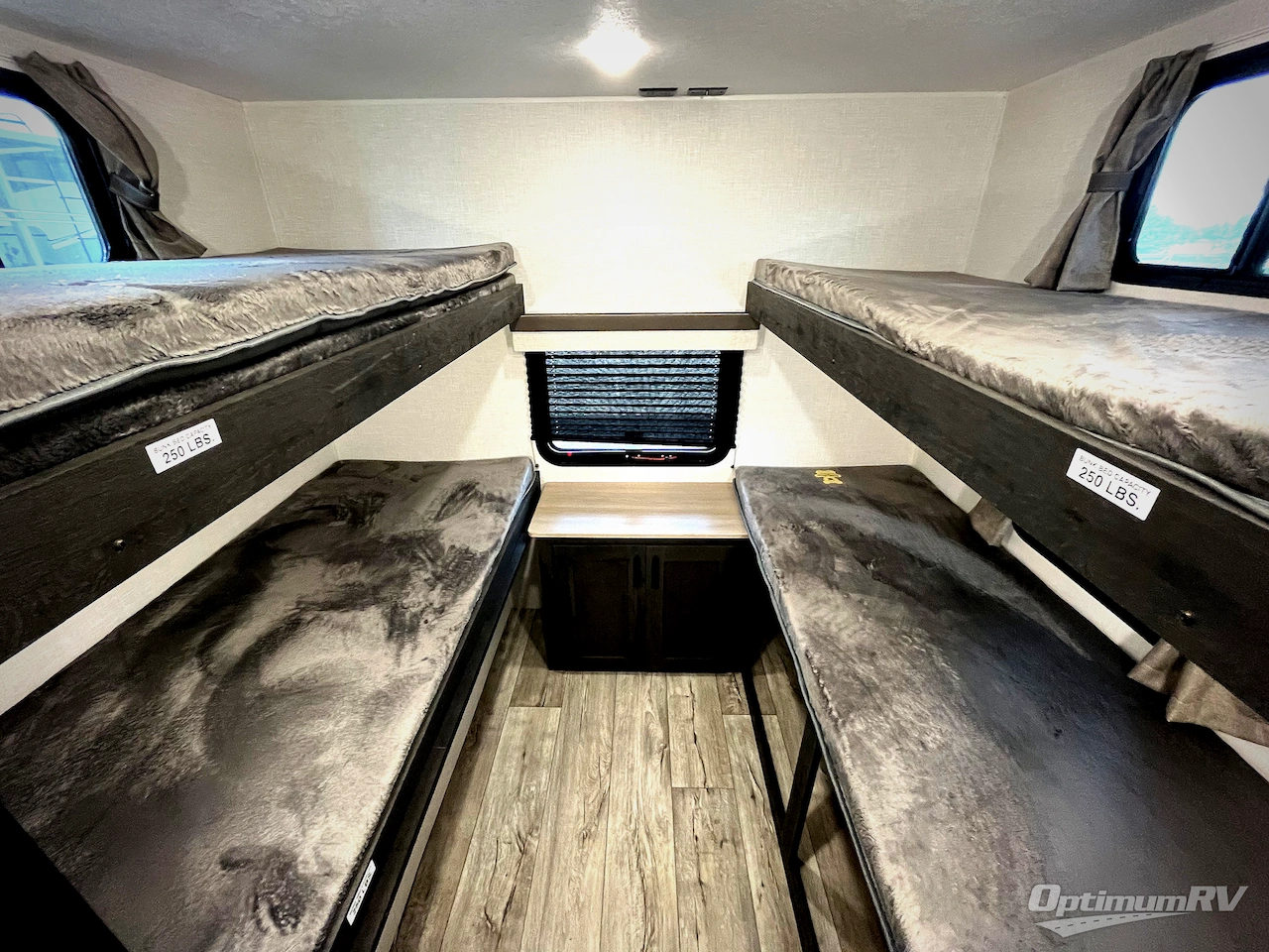 2025 Venture Sienna SA281VQB Photo 24