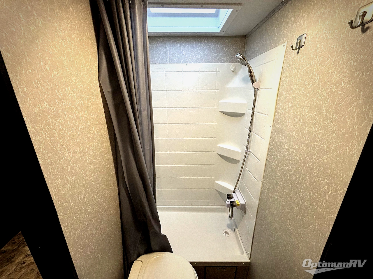 2022 Forest River Cherokee Grey Wolf 27RR Photo 11