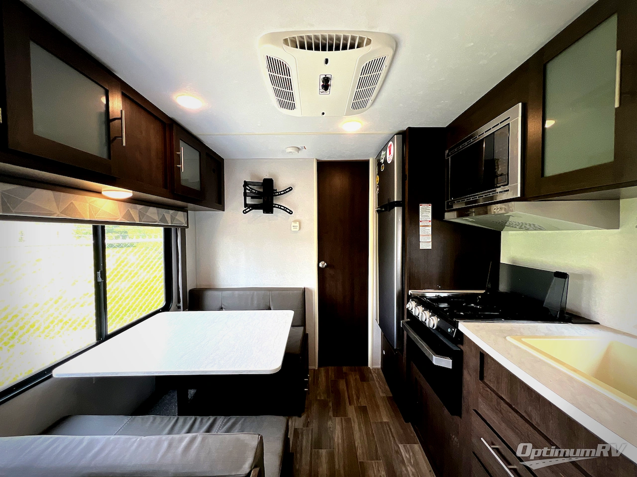 2019 Forest River Wildwood X-Lite 171RBXL Photo 2