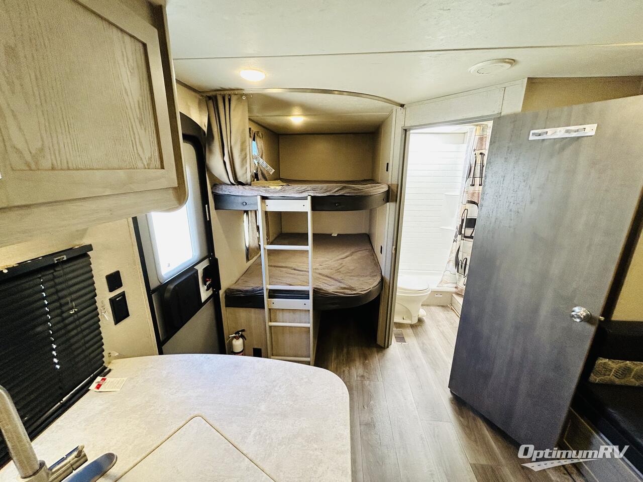 2022 Coachmen Catalina Legacy 263BHSCK Photo 7