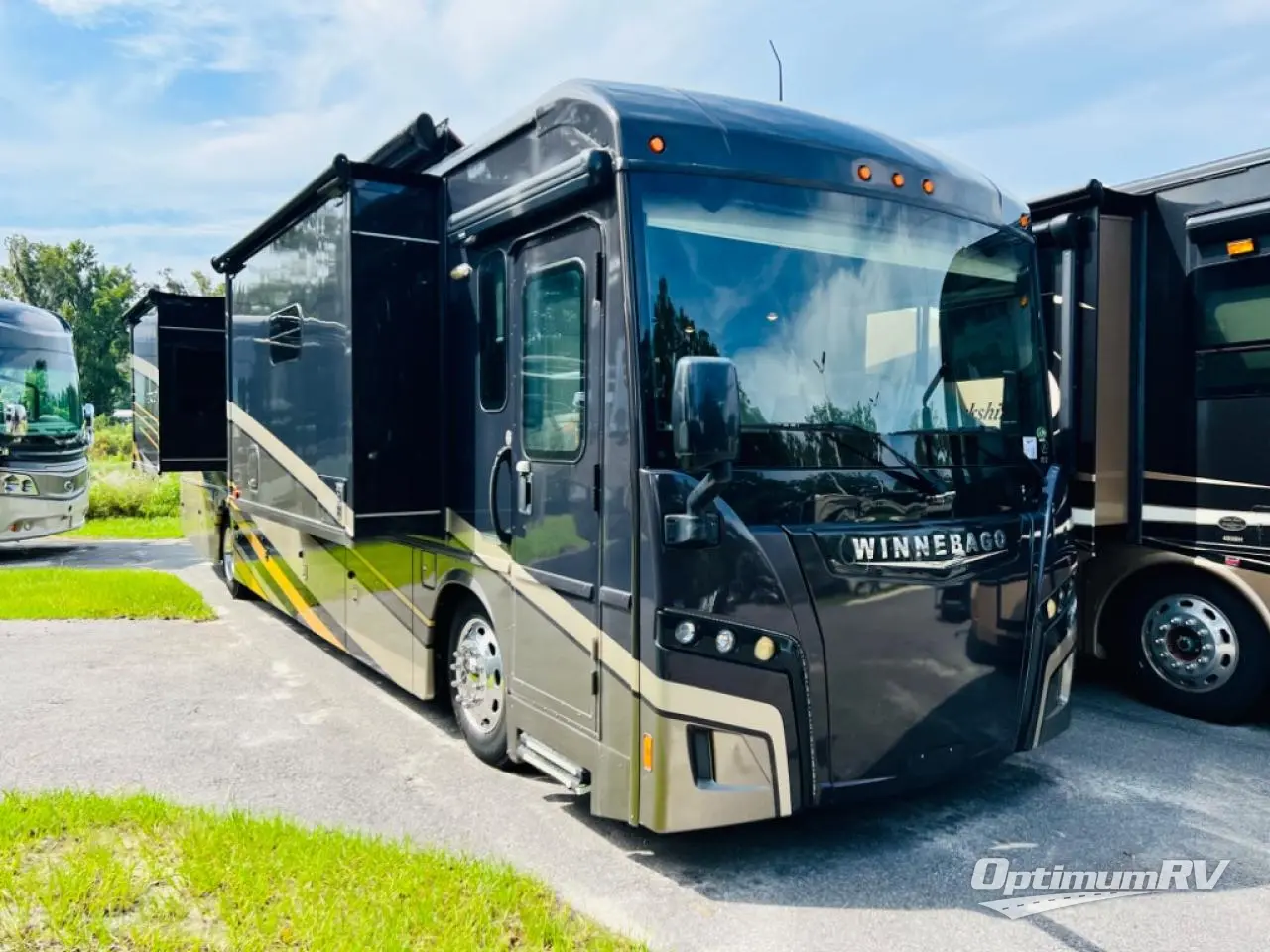 2018 Winnebago Forza 38F Photo 1