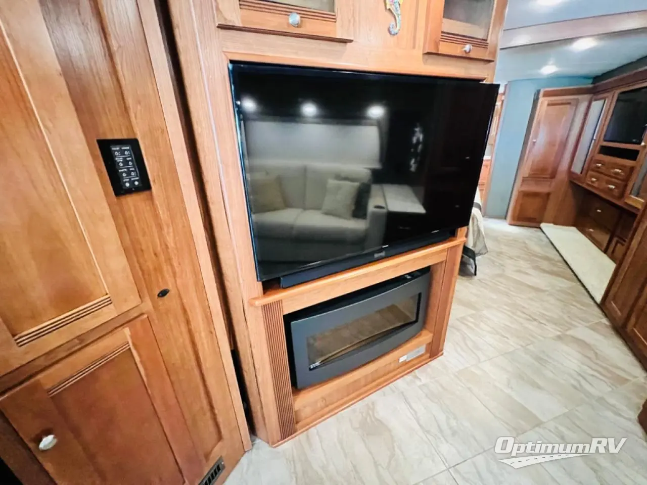 2018 Winnebago Forza 38F Photo 8