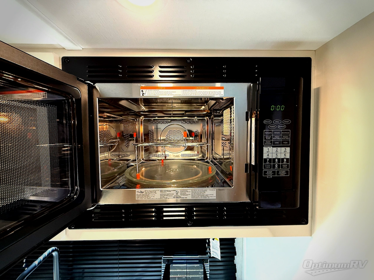 2026 Winnebago Micro Minnie 2108FBS Photo 9