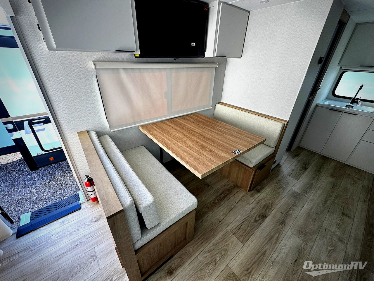 2026 Winnebago Thrive 22MLS Photo 3