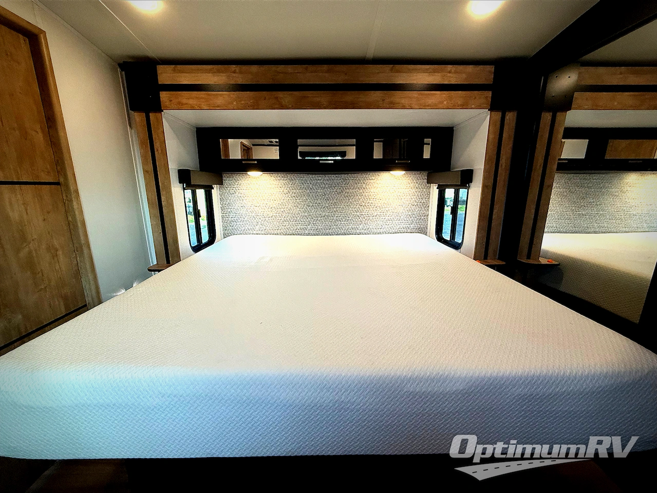 2023 Keystone Outback 328RL Photo 14
