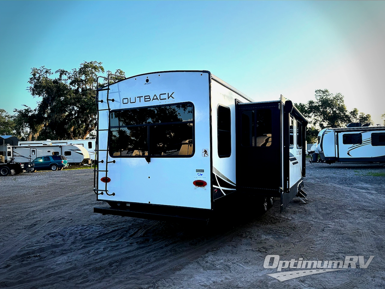 2023 Keystone Outback 328RL Photo 3