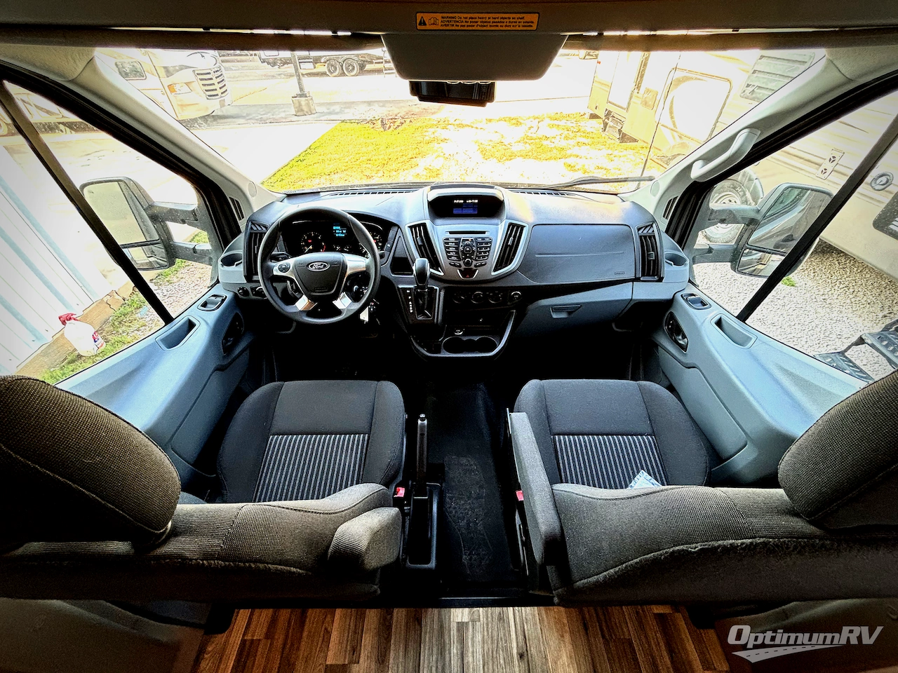 2017 Winnebago Fuse 23A Photo 5