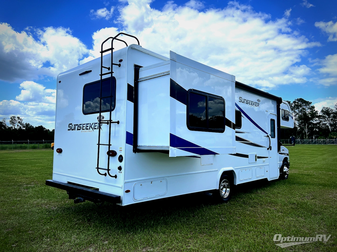 2020 Forest River Sunseeker LE 2550DSLE Chevy Photo 3
