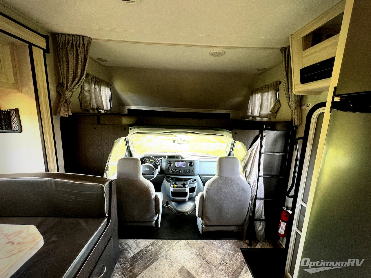 2020 Forest River Sunseeker LE 2550DSLE Chevy Photo 6