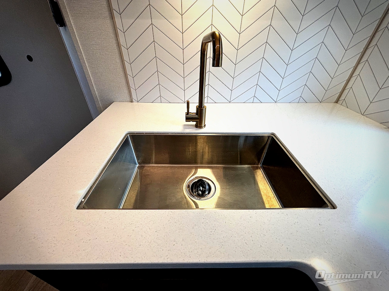 2025 Heartland North Trail 26RLX Photo 9