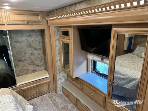 2017 Newmar Bay Star 3333 RV Photo 4