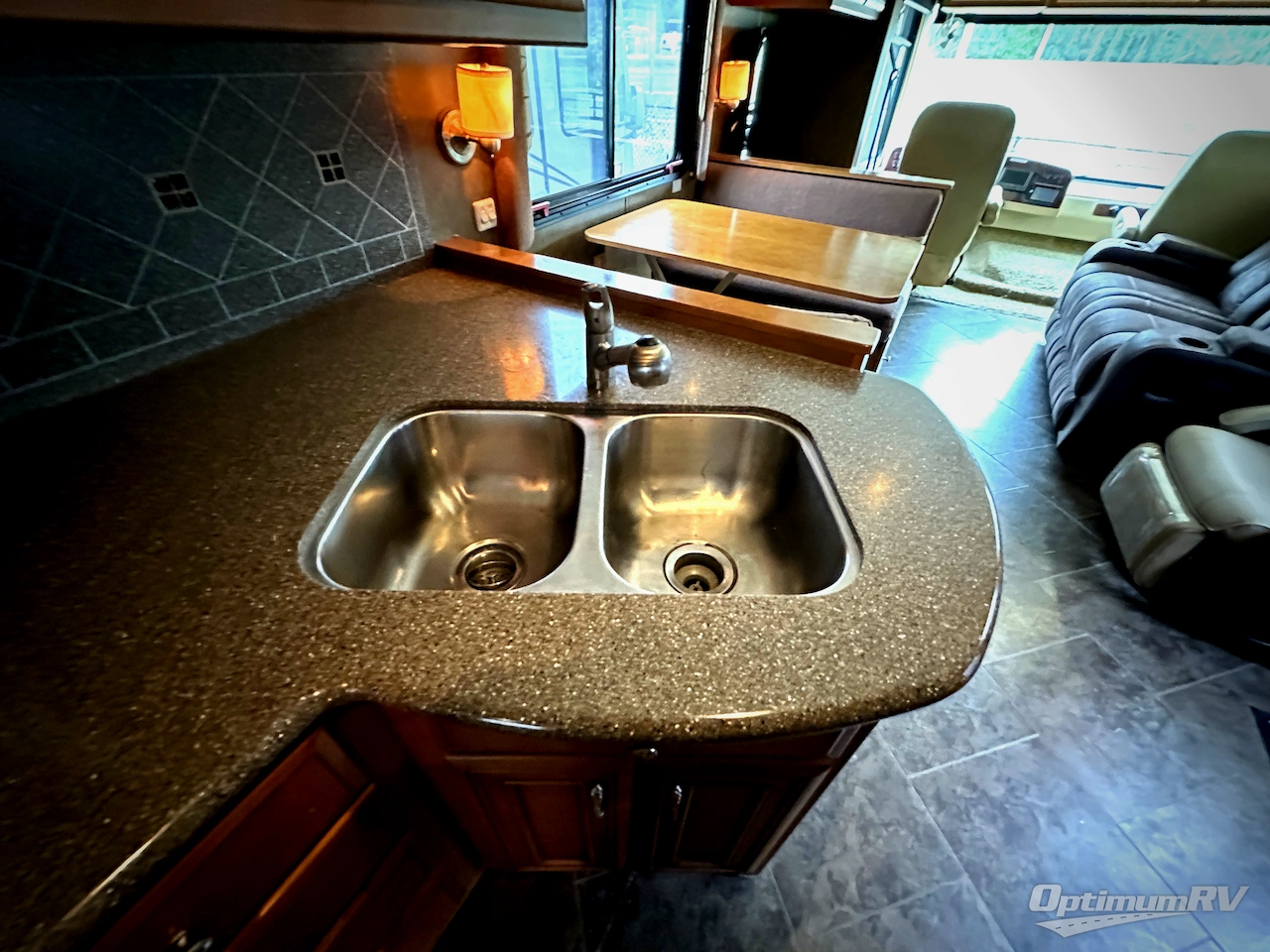 2013 Newmar Bay Star 3305 Photo 15