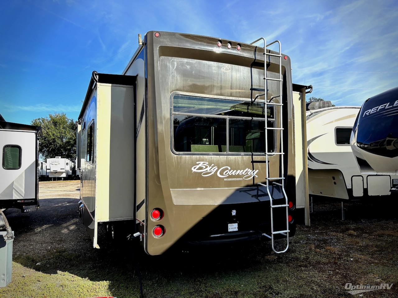 2014 Heartland Big Country 3070RE Photo 3