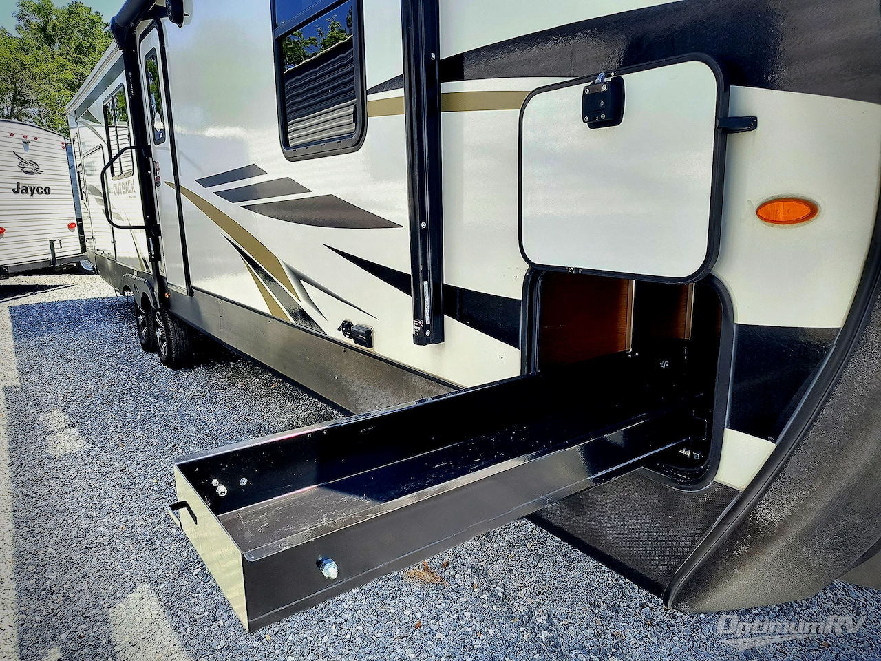 2022 Keystone Outback 330RL Photo 8