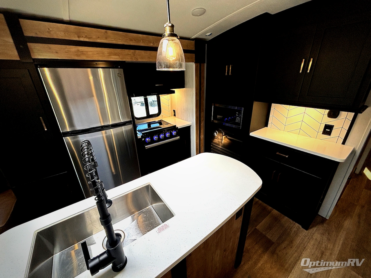 2022 Keystone Outback 330RL Photo 8